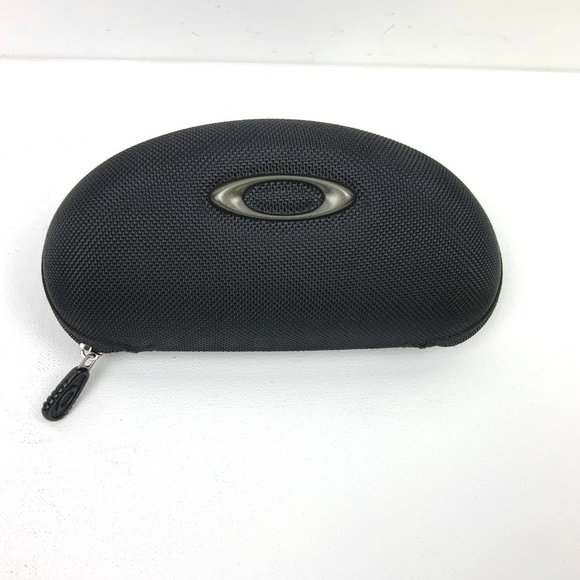 OAKLEY Zippered Sunglass Case - Picture 4 of 15